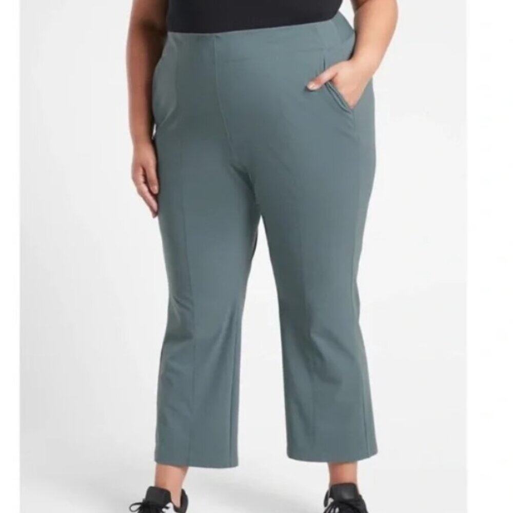 $109 Athleta Blue Athleisure Cosmic Kick Flare Pant Pants Plus Size 24
